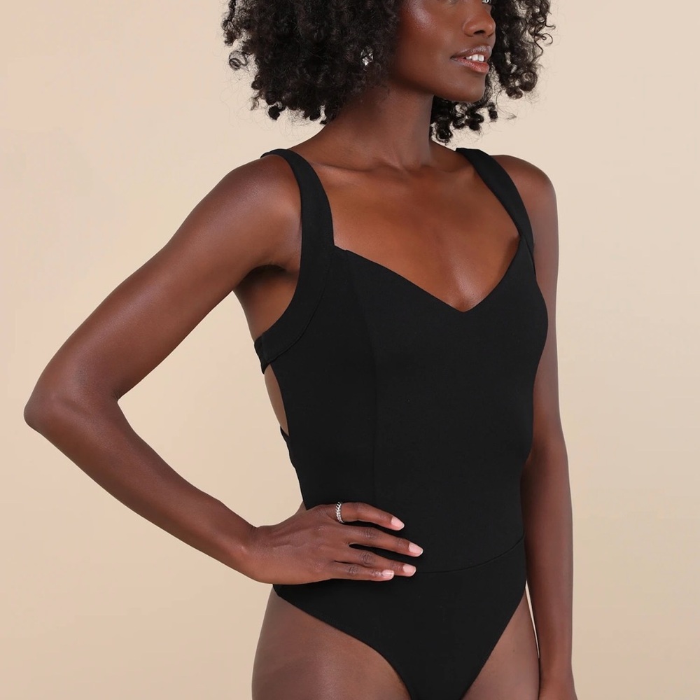 Lulu's Black Sleeveless Bodysuit